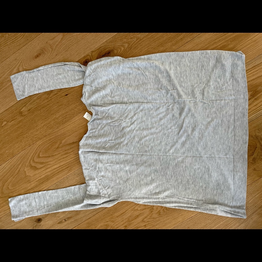 H&M basic grey lightweight sweater - Picture 3 of 3